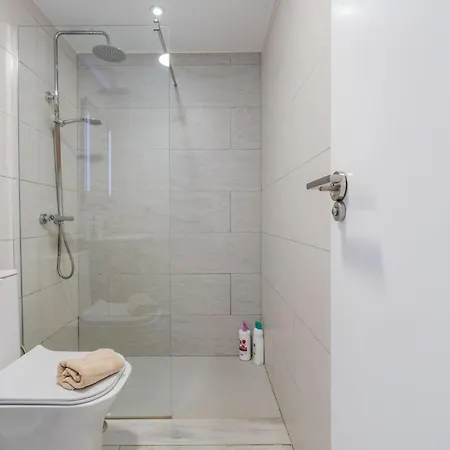 El Encanto Mit Terrasse By Interhome * קורלחו